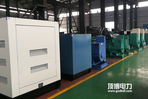 康明斯发电机组机油的温度正常范围是多少?